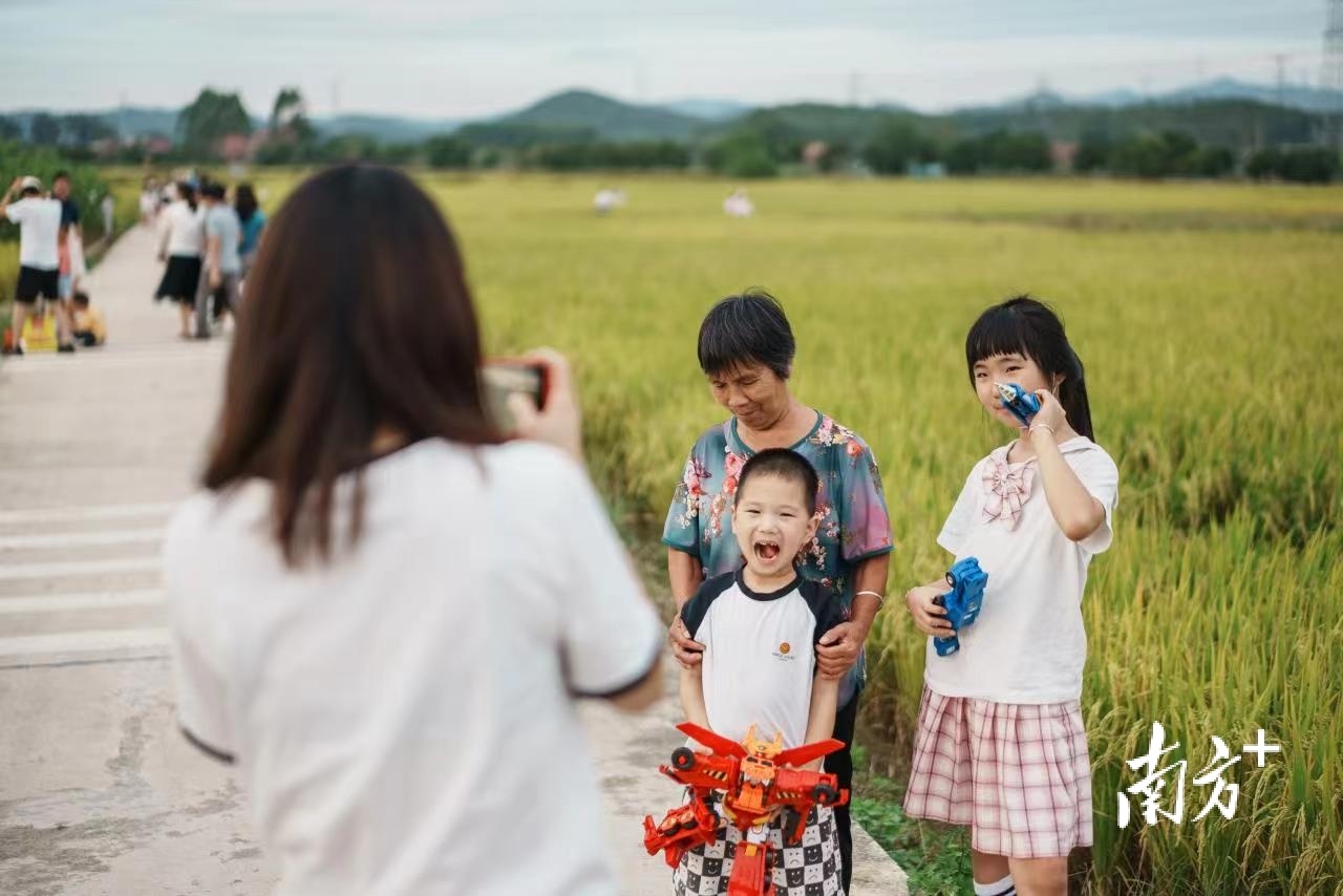 南方+ 梁维春 拍摄