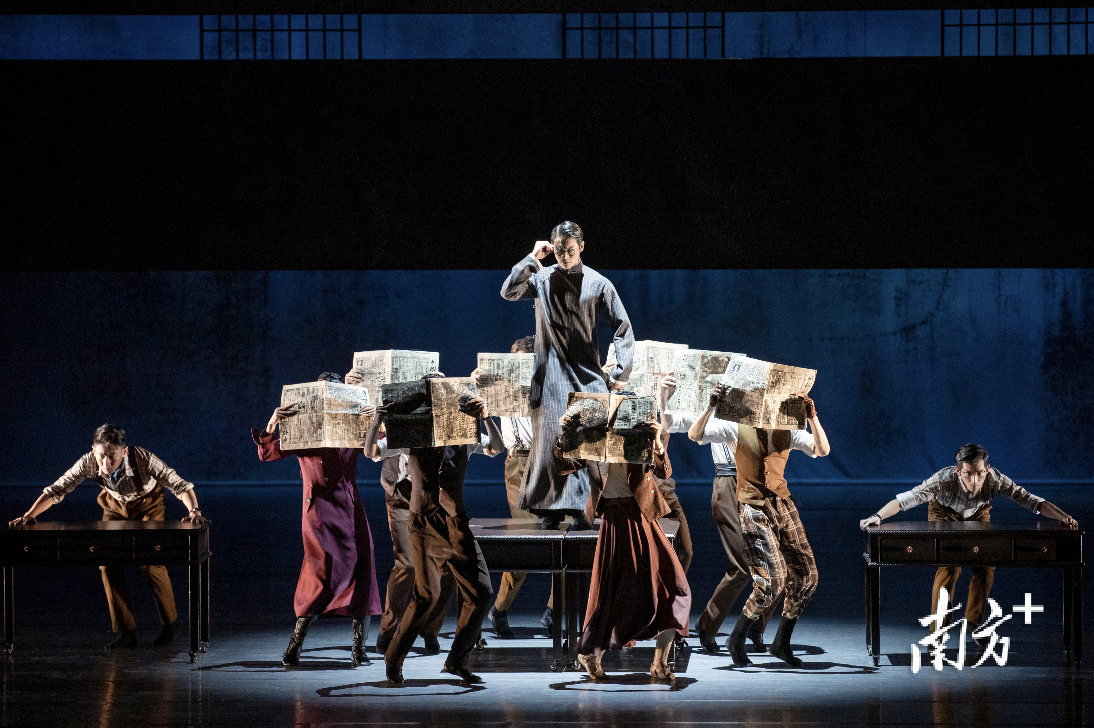 10月28—30日，来自上海的舞剧《永不消逝的电波》在佛山连演三天。受访者供图