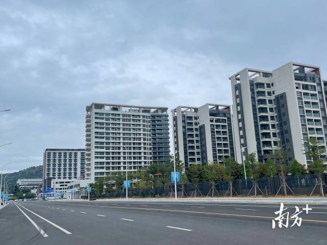 南方+ 余丹 拍摄