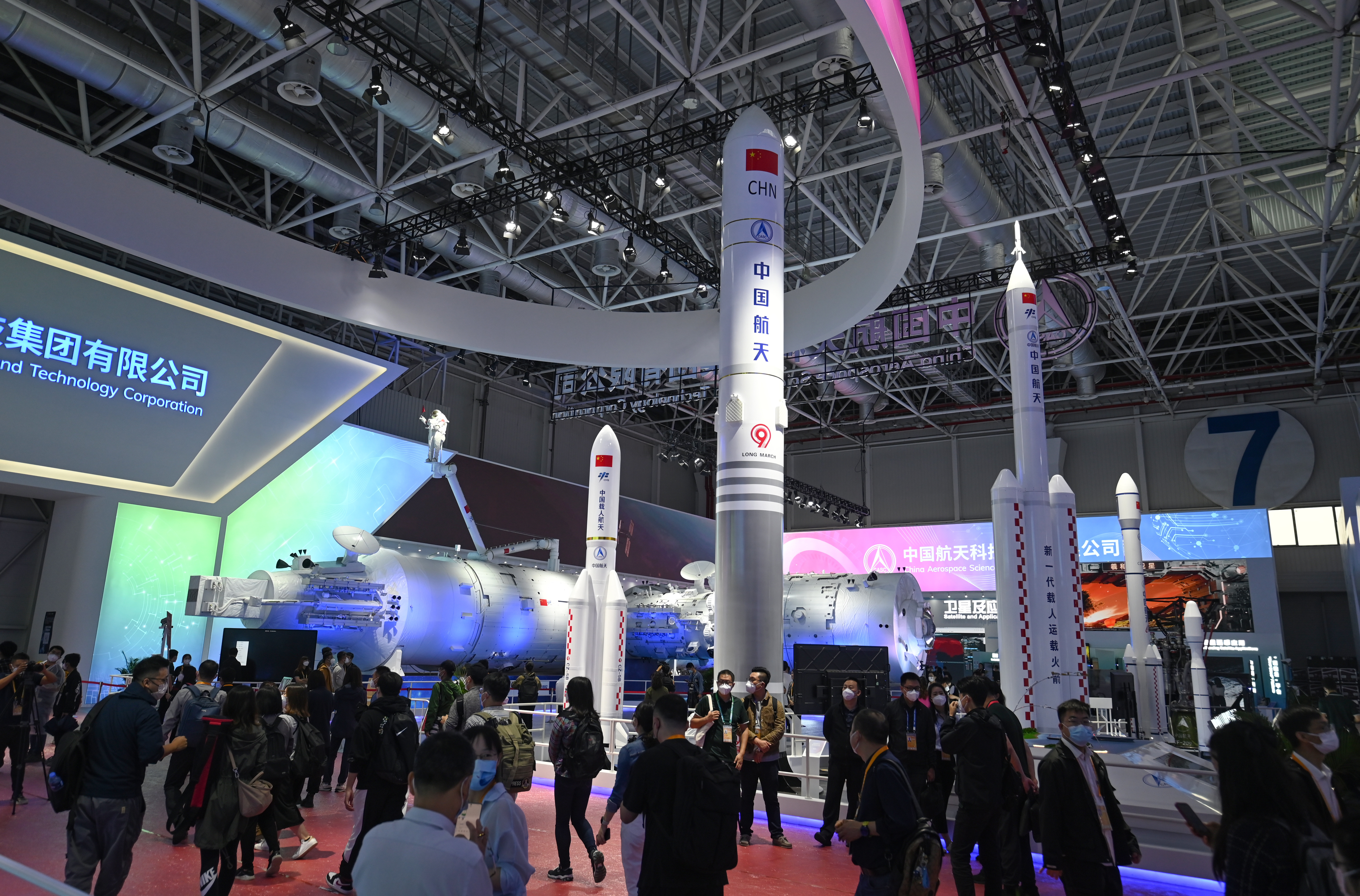 运载火箭及发动机。