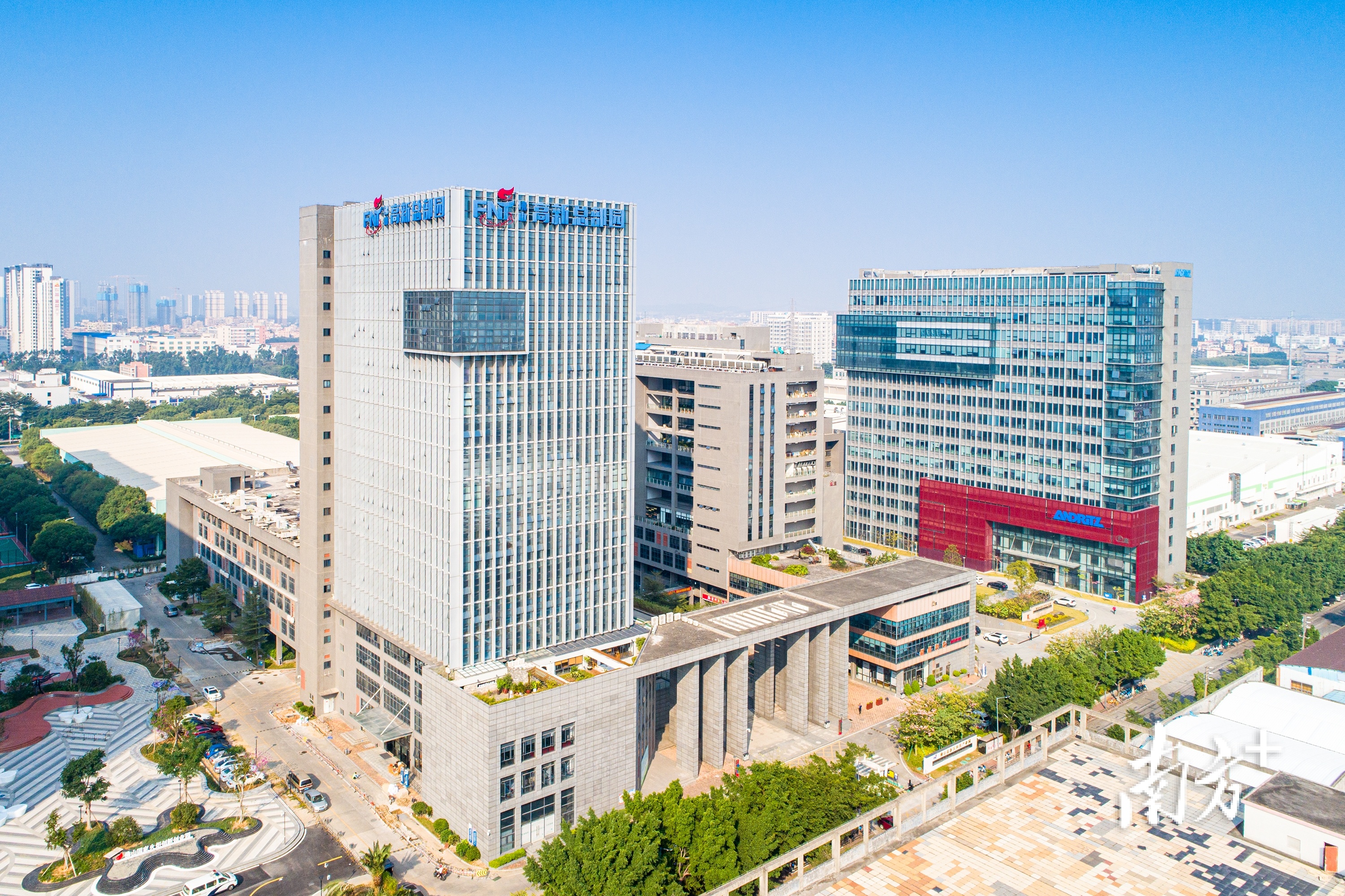 佛山国家高新区禅城园成为湾区企业、人才抢滩的热土。禅城区供图 佛山国家高新区禅城园成为湾区企业、人才抢滩的热土。禅城区供图