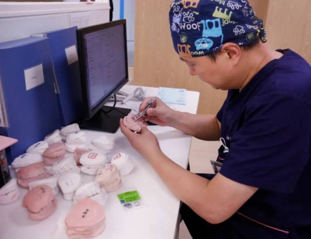 正畸颊面管是什么答患者问 | 取模时误食牙模材料,有毒吗?_新闻资讯_第1张_活检穿刺产品网 正畸颊面管是什么答患者问 | 取模时误食牙模材料,有毒吗?_https://www.jmylbn.com_新闻资讯_第1张