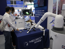 创新闪耀深圳，科技点亮未来！逾8000个项目参展高交会