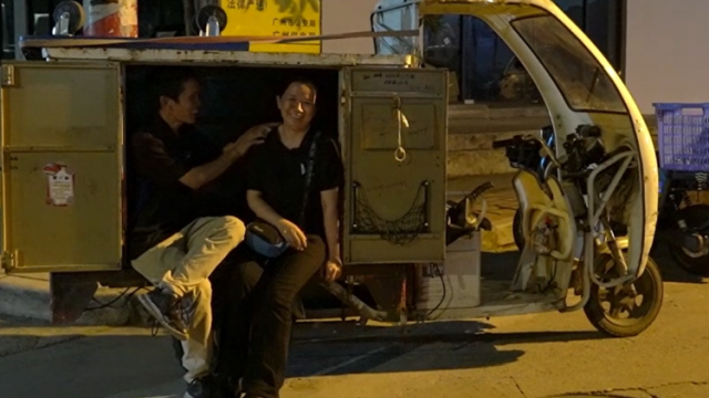 保供路上“夫妻档”：广州是我的第二故乡｜新360行·疫中人