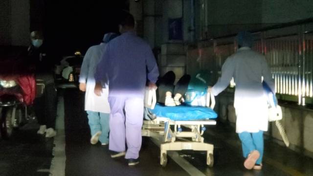 视频｜中山交警打通“生命通道”，疫情下临盆孕妇平安产子