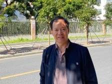 “中国好人”岑奕浩：49载不离不弃照顾4位残疾家人