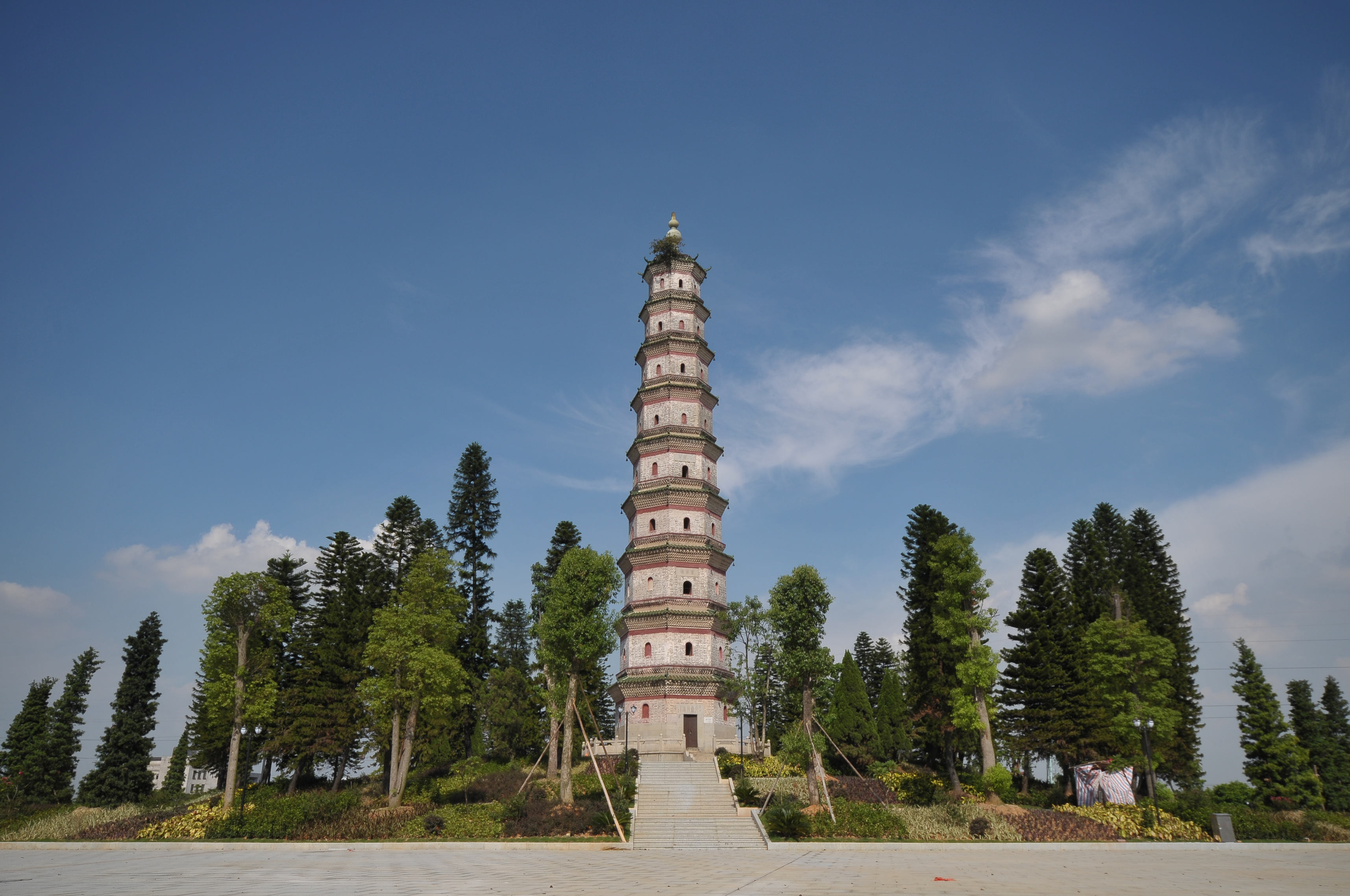 魁岗文塔。三水区档案馆供图
