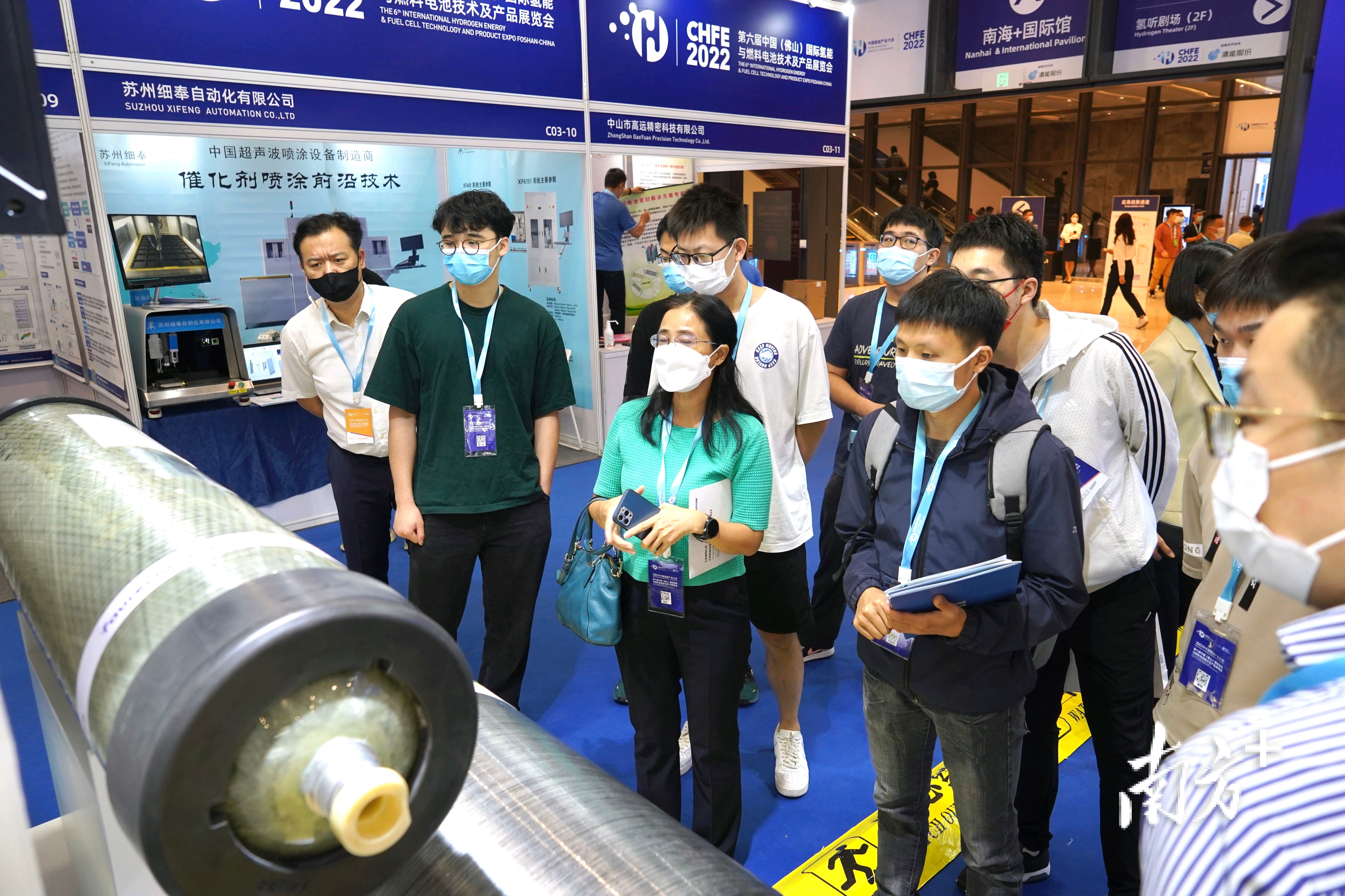 南海区大力发展氢能产业。图为今年11月在南海举办的第六届中国(佛山)国际氢能与燃料电池技术及产品展览会现场。 姚佳烁 摄 南海区大力发展氢能产业。图为今年11月在南海举办的第六届中国(佛山)国际氢能与燃料电池技术及产品展览会现场。 姚佳烁 摄