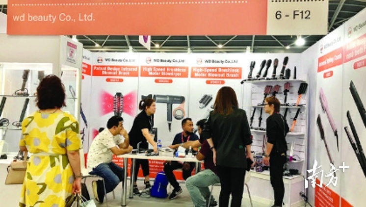南方+ 陈仕亮 拍摄