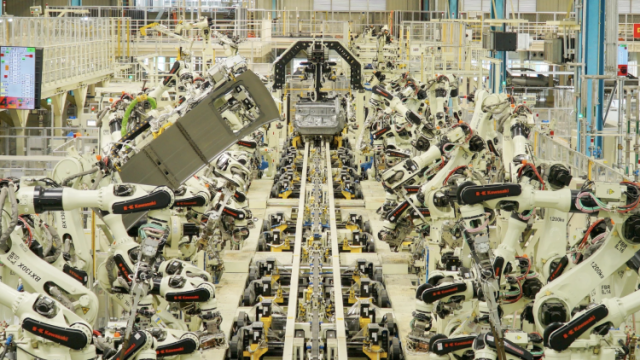 瞄准万亿机遇，培育世界级产业集群