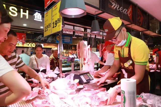 壹号土猪的档口。