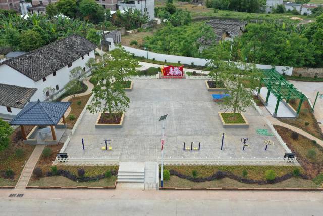 秀坑村休闲广场