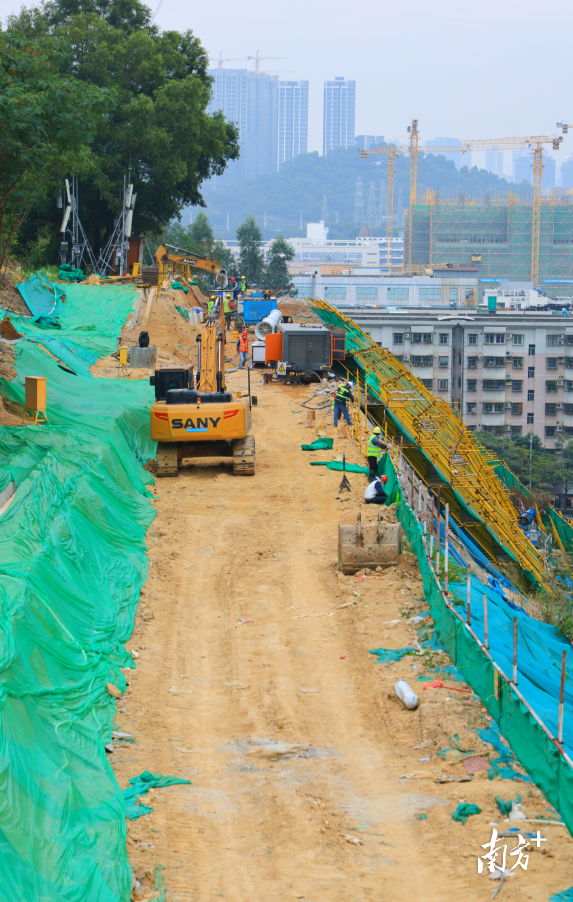 大井山路(二期)工程正在建设中。 大井山路(二期)工程正在建设中。