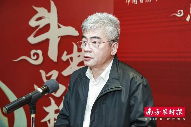 南方报业传媒集团（南方日报社）副社长、副总编辑张俊华致辞