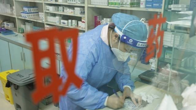 乡村度疫峰丨感染高峰后的农村卫生站：曾日接诊300人，守好村民健康“第一关”