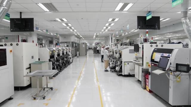 纬创资通（中山）有限公司生产车间。