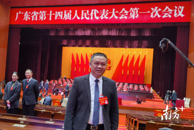 省人大代表、紫金县金丰号农业有限公司总经理张建中