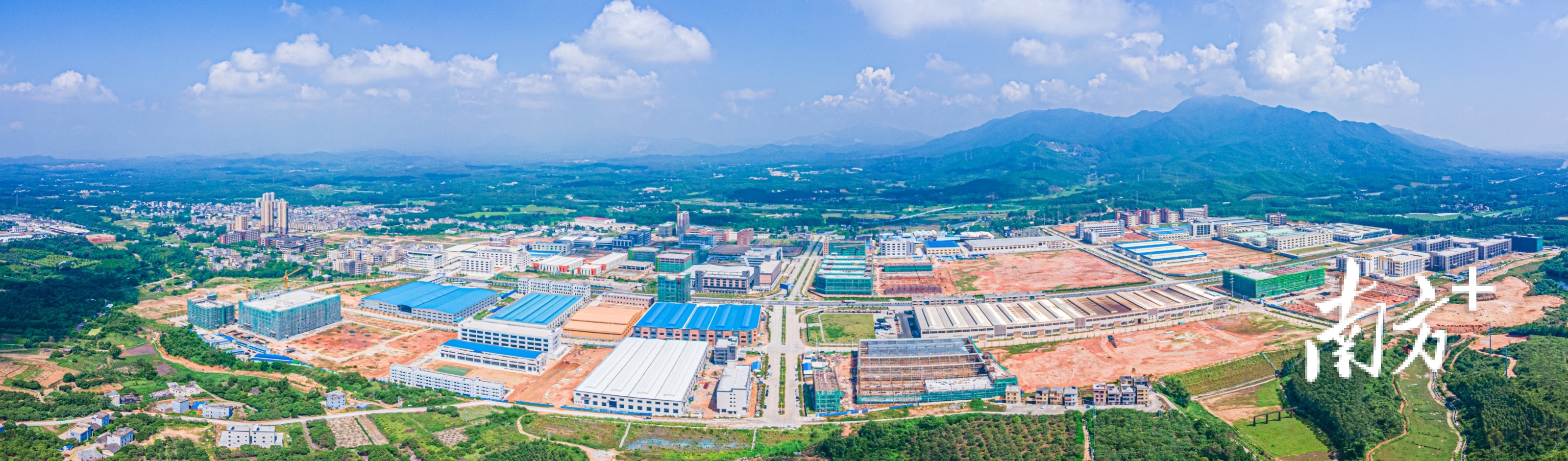 恩平坚持制造业当家,着力打造珠三角特色标杆园区。图为恩平工业园航拍。冯峻峰 摄