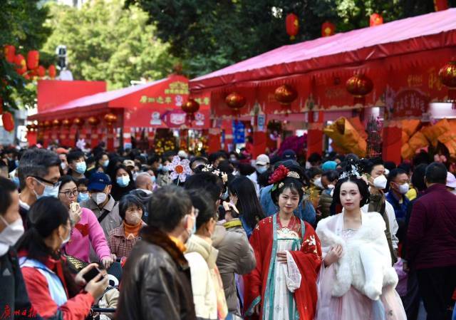 广州越秀西湖花市（来源：广州日报）