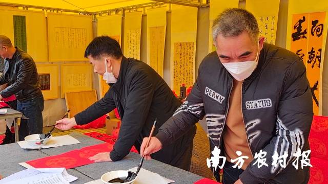 花市上的揮春攤位