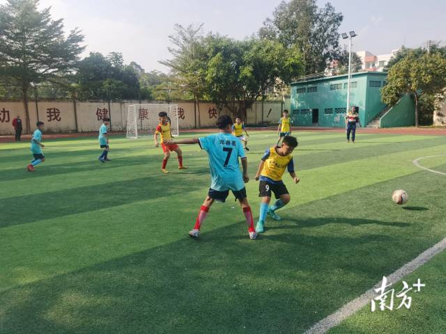 吴川校园足球赛