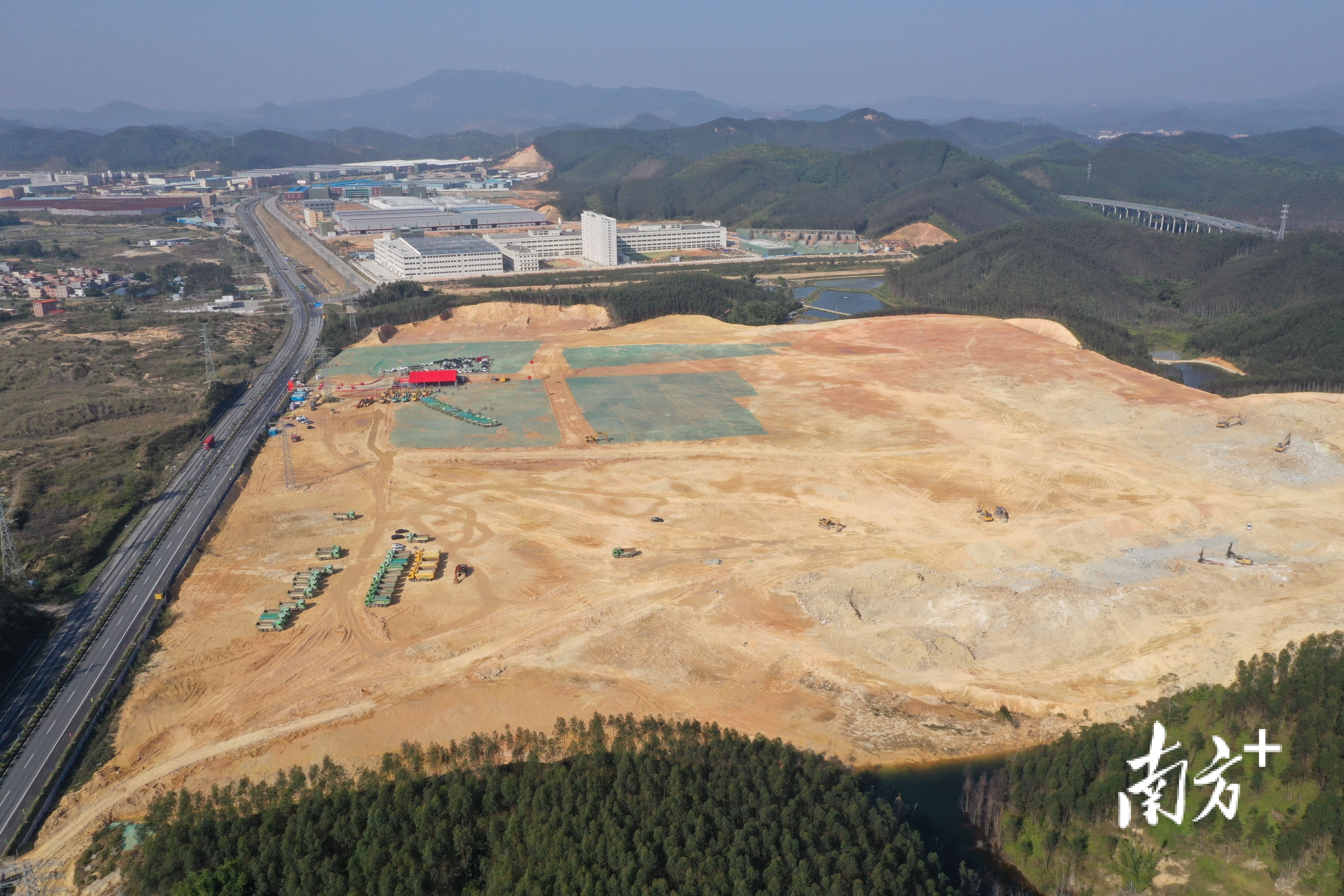 活动主会场所在的佛山临空经济区智造产业园是十大创新引领型特色制造业园区之一。戴嘉信 摄