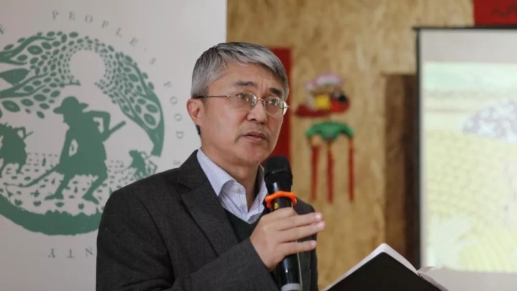 胡靖：县域要振兴，镇村是突破口