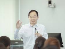 华南师范大学党委书记王斌伟：更好服务广东基础教育高质量发展