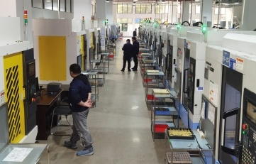 宇森医疗车间生产线。李慧君 摄