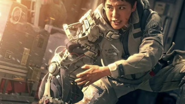 探科技|韩朵朵的机甲是真的！《流浪地球2》科技彩蛋埋得够深