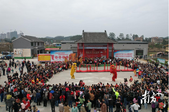 高崗豆腐節(jié)現(xiàn)場(chǎng)醒獅表演,。