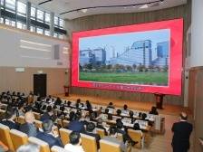 中山翠亨新区党工委书记现场向企业公开电话：“有需要随时找我！”