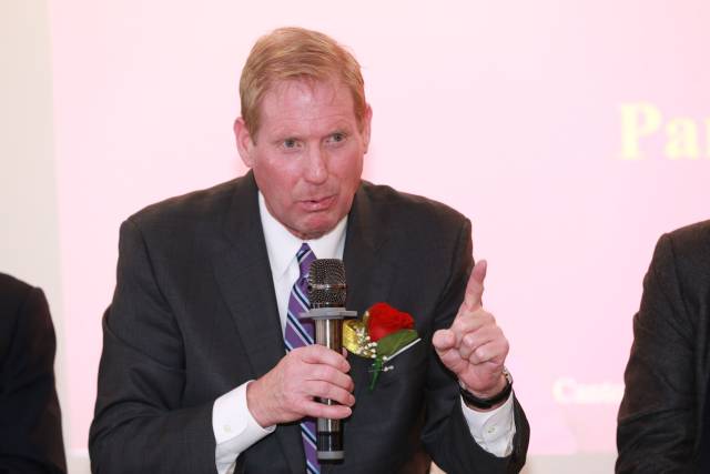 加拿大前总理顾问Marc Kealey致辞。