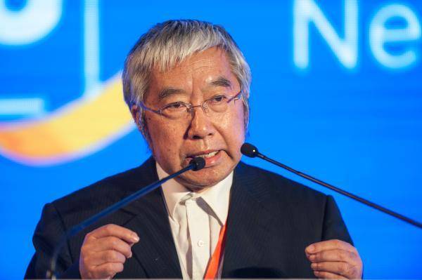 中国社科院学部委员、研究员 余永定