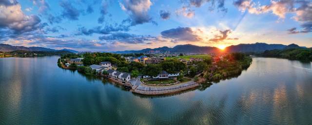 蕉岭县长潭镇“水墨长潭”美丽乡村精品线路上的“乡创部落”。