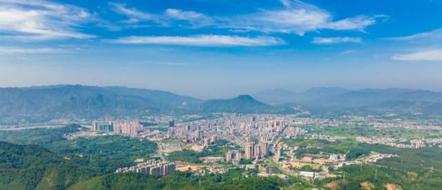 做大做强县域经济