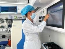 温伟莲：穿着睡衣冲车内营救伤员，被赞“你是女侠吧”