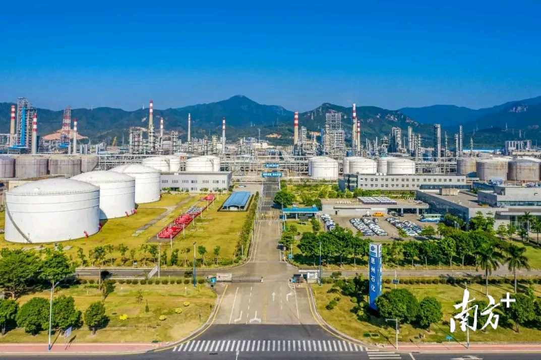 南方+ 王昌辉 拍摄