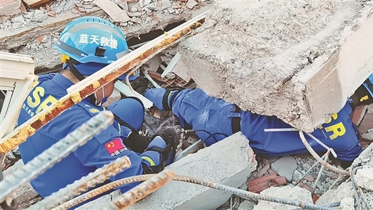 东北硬汉的土耳其救援之行