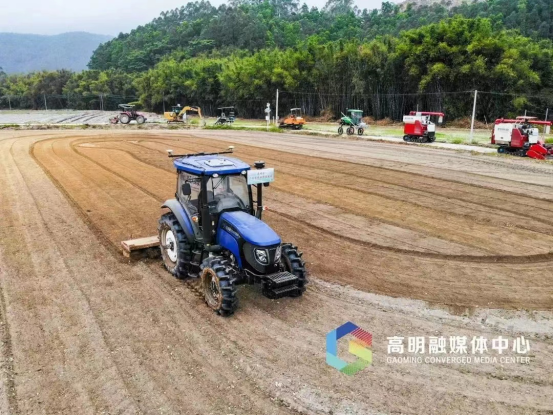 广东佛山高明区无人农场。