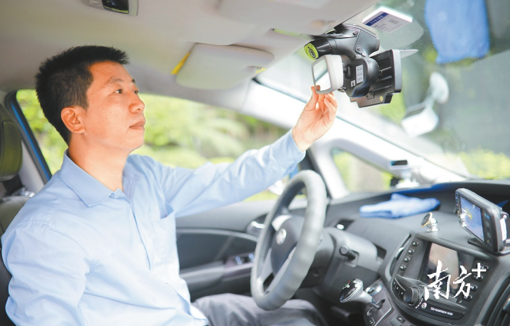 出租车GPS视频监控系统。