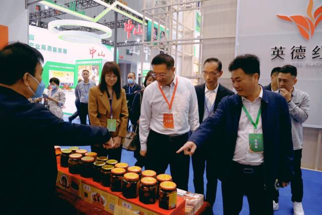 汕头市副市长赵志涛走访汕头参展企业