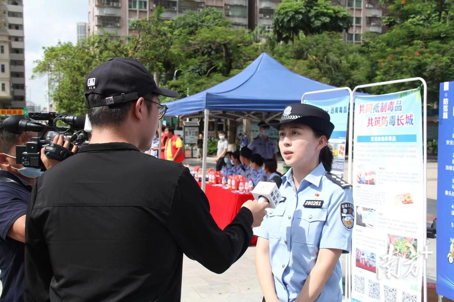 她，在守护中成为“网红”