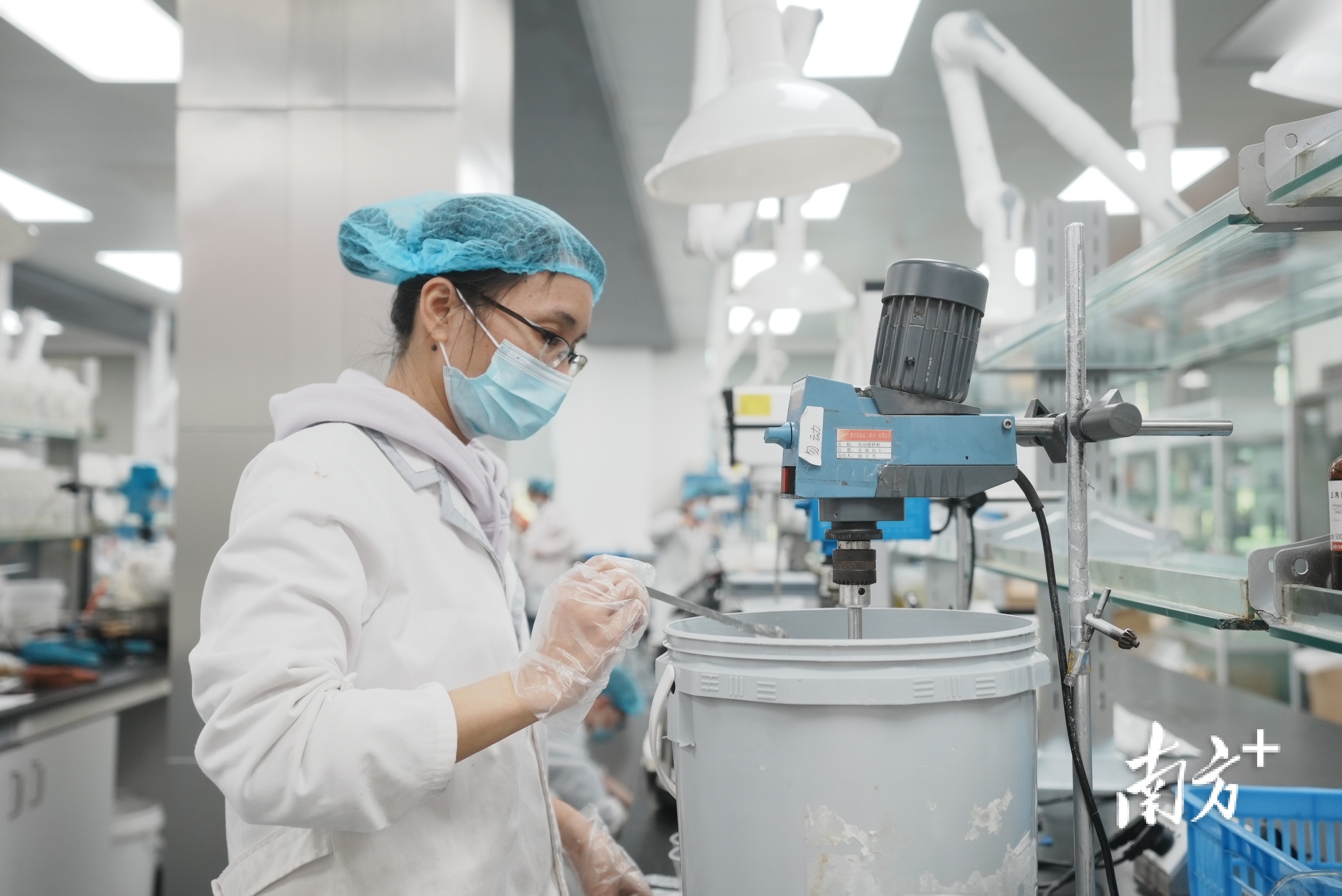 南方+ 王昌辉 拍摄