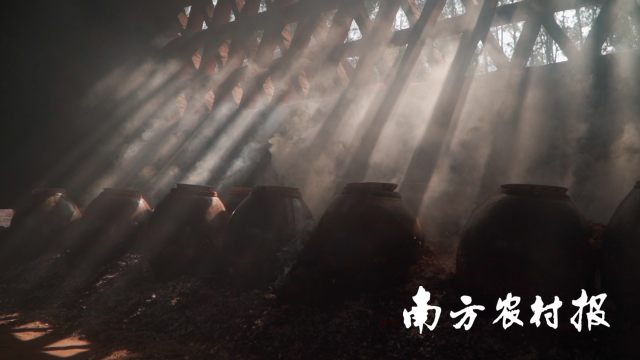 客家娘酒的炙酒间。