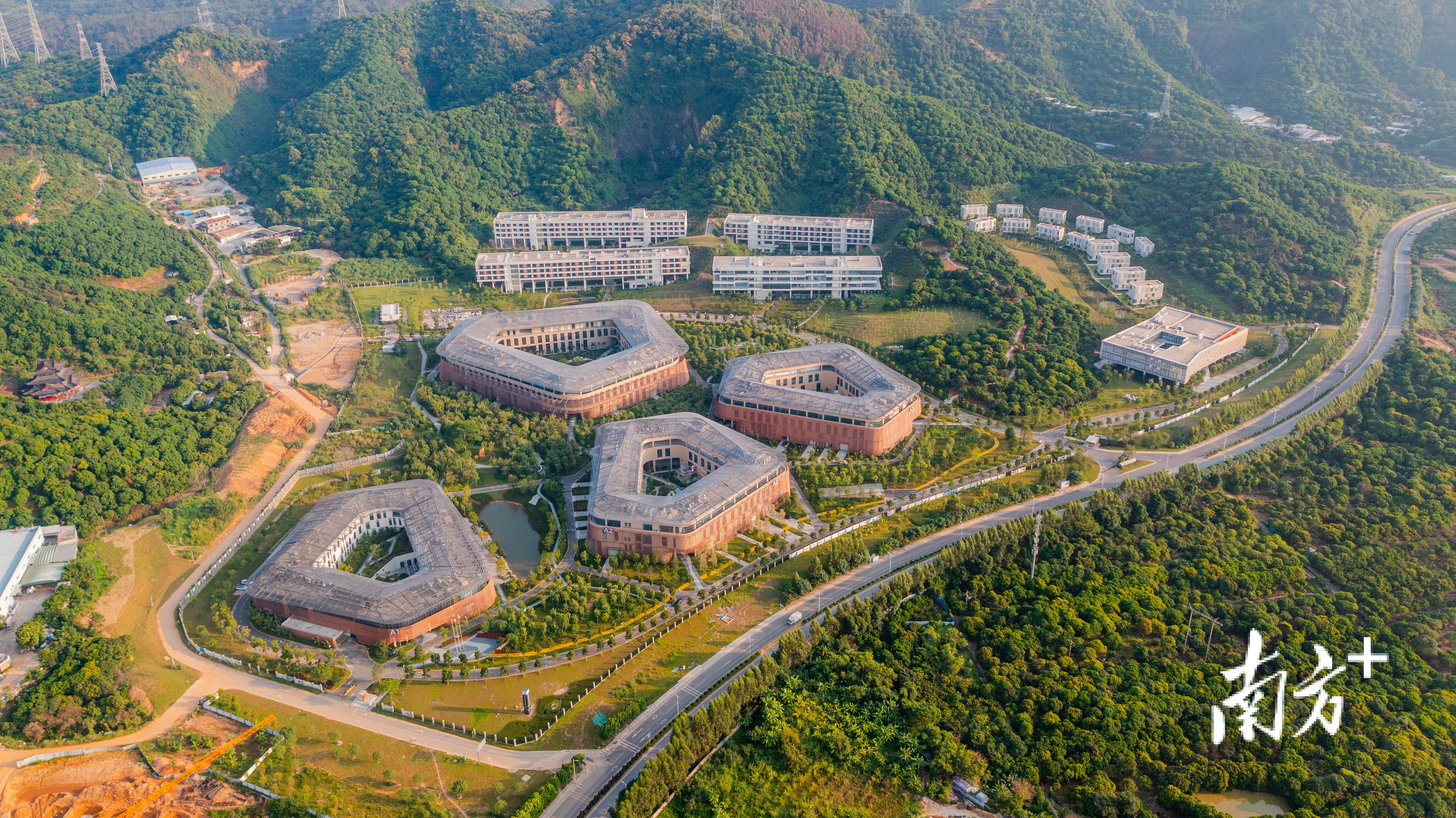 松山湖材料实验室。