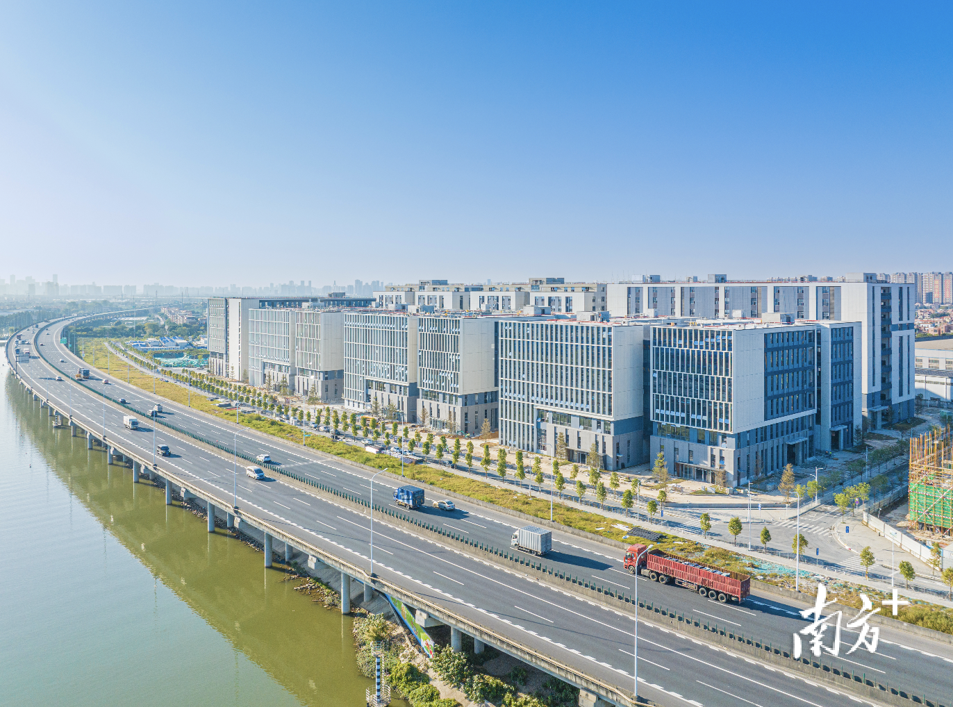 陈村将以产业园区作为主阵地，重点打造“一带五园”产业载体。