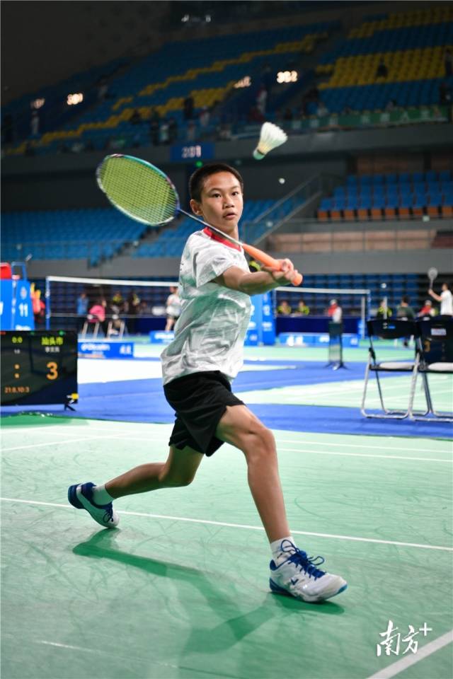 省运会羽毛球比赛在清远揭幕
