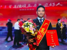 广州“的哥”巫胜祥：带车队免费接送特殊人群 | 广东最美志愿者