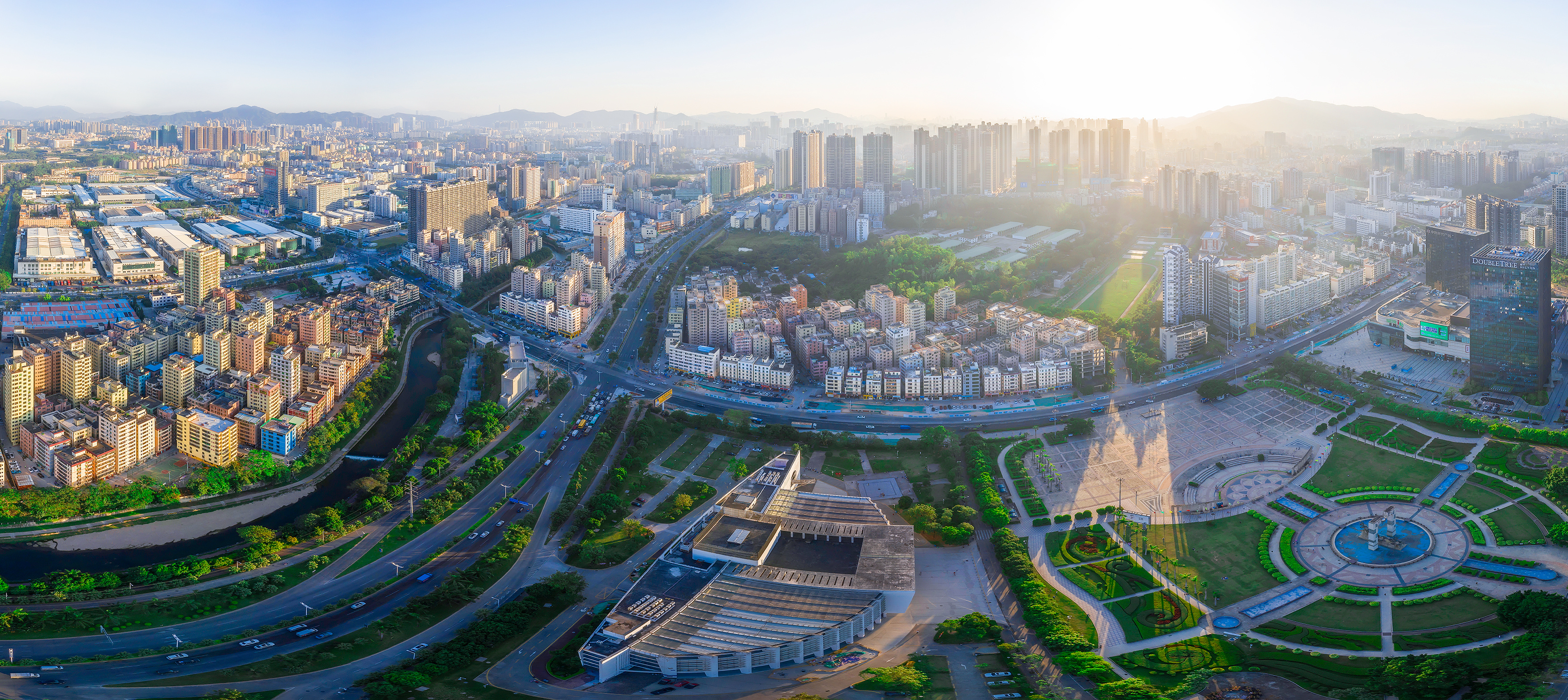 龙华街道高质量建设“产业重镇、商贸 旺地、魅力城区、人文家园”。 龙华街道高质量建设“产业重镇、商贸 旺地、魅力城区、人文家园”。